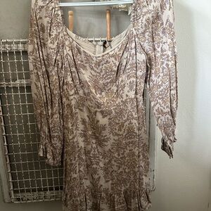 Cream Floral Long-Sleeve Scoop-Neck Dress